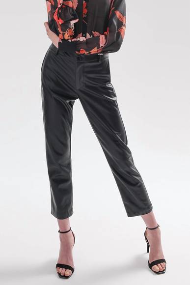 Pantalon Slim Simili Rose Molly Bracken Taille S - Neuf Avec étiquettes